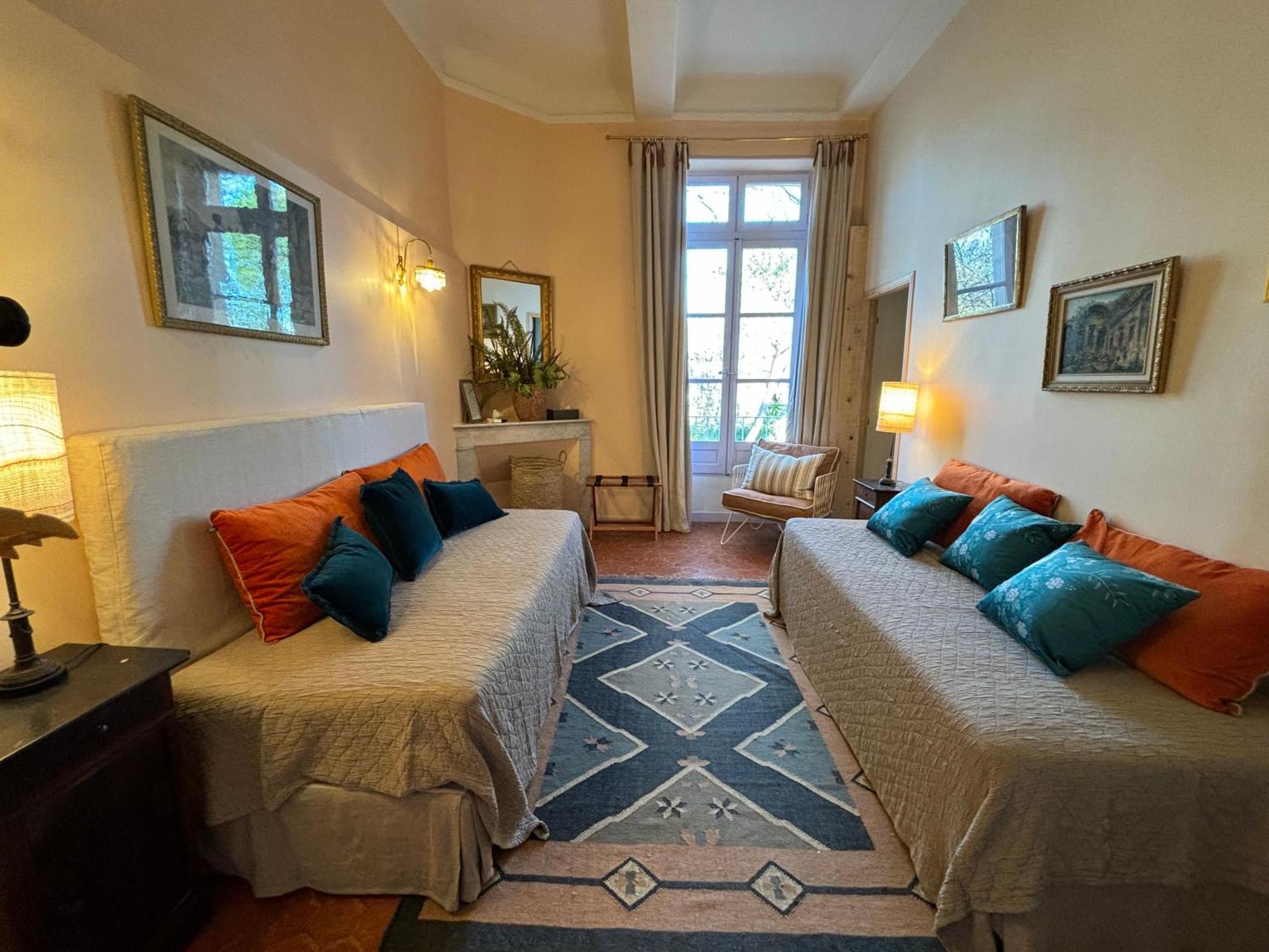 Château de Roquelune Pézenas Extérieur photo
